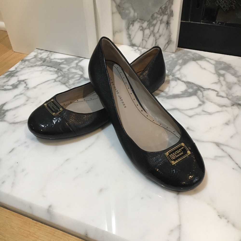 Marc by Marc Jacobs black ballet flats